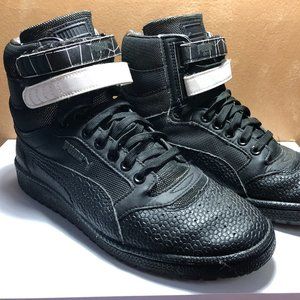 Puma High Top Sneakers - Almost New